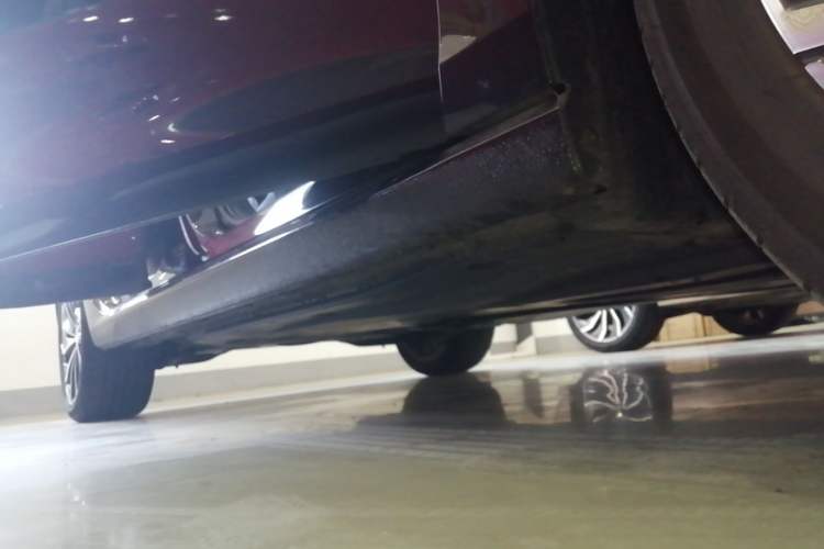 Used Volkswagen Golf 2023 Facelift 280TSI DSG Pro Right Side Sill