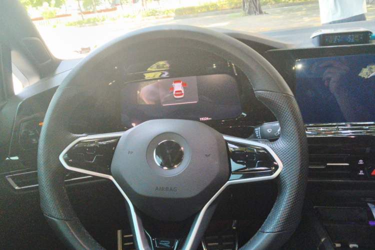 Used Volkswagen Golf 2023 280TSI DSG R-Line Lite Steering Wheel