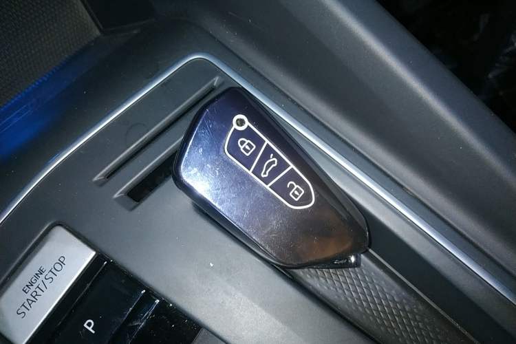 Used Volkswagen Golf 2023 280TSI DSG R-Line Lite Vehicle Key
