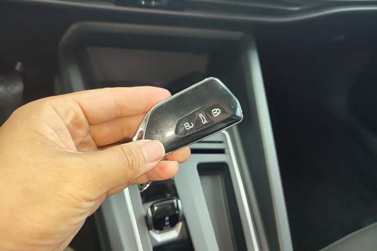 Used Volkswagen Golf 2023 280TSI DSG Pro Vehicle Key