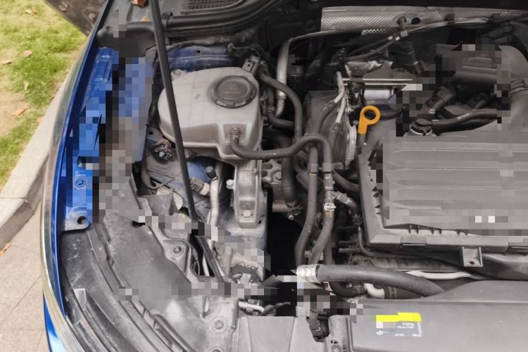 Used Volkswagen Golf 2023 280TSI DSG R-Line Lite Engine Bay Right