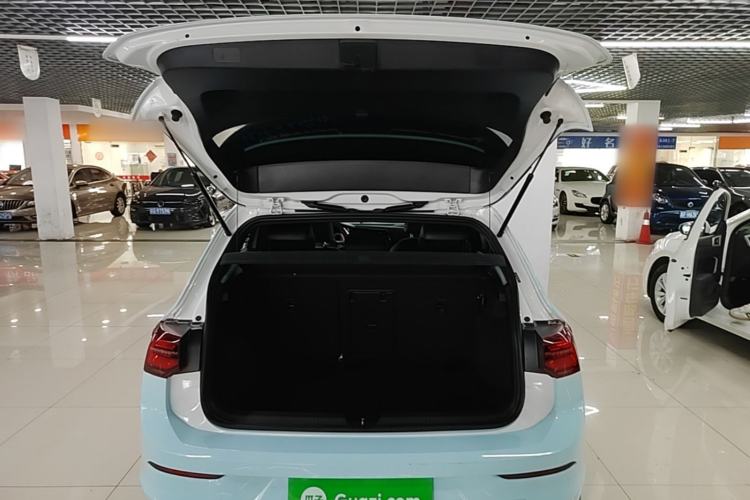 Used Volkswagen Golf 2023 Facelift 280TSI DSG R-Line Lite Trunk
