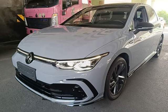 Volkswagen Golf 2023 Facelift 280TSI DSG R-Line usado
