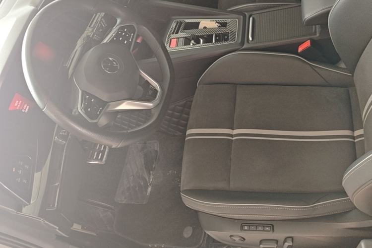 Used Volkswagen Golf 2023 280TSI DSG R-Line Lite Driver Seat
