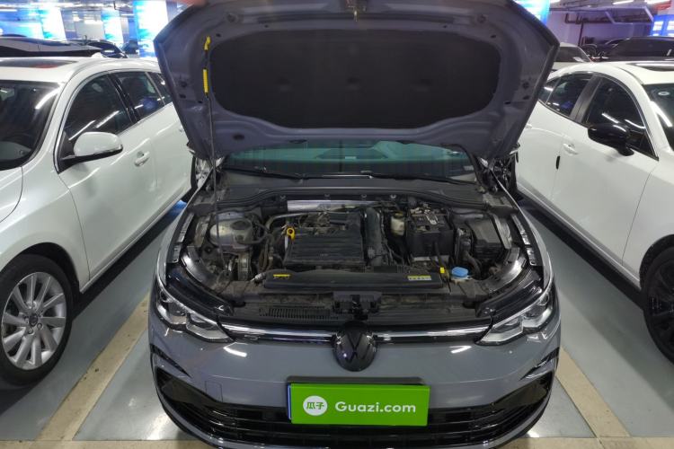 Used Volkswagen Golf 2023 Facelift 280TSI DSG R-Line Lite Engine Bay
