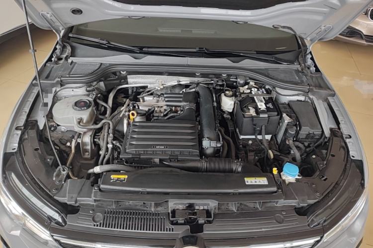 Used Volkswagen Golf 2023 280TSI DSG R-Line Lite Engine Bay