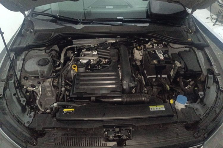 Used Volkswagen Golf 2023 280TSI DSG R-Line Engine Bay