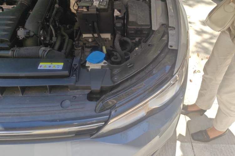 Used Volkswagen Golf 2023 Facelift 280TSI DSG Pro Engine Bay Left