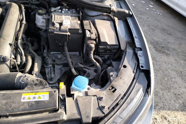 Used Volkswagen Golf 2023 Facelift 280TSI DSG Pro Engine Bay Left