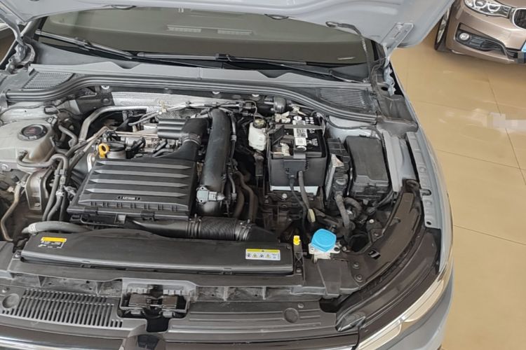 Used Volkswagen Golf 2023 280TSI DSG R-Line Lite Engine Bay Left