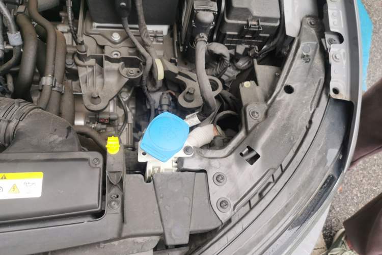 Used Volkswagen Golf 2023 280TSI DSG Pro Engine Bay Left