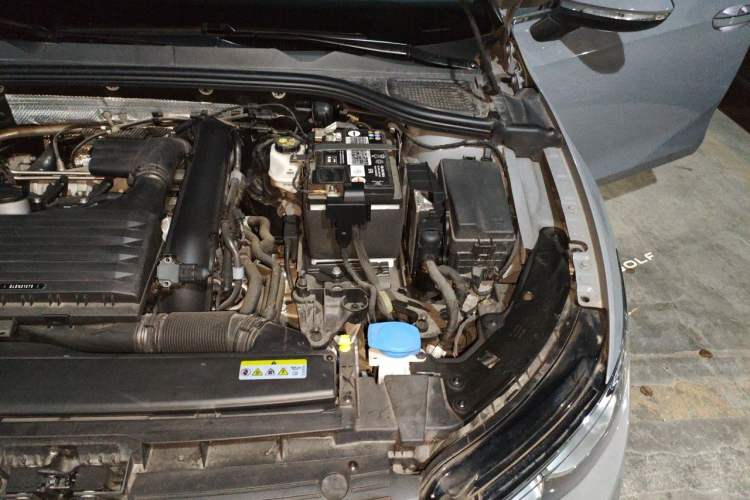 Used Volkswagen Golf 2023 Facelift 280TSI DSG Pro Engine Bay Left