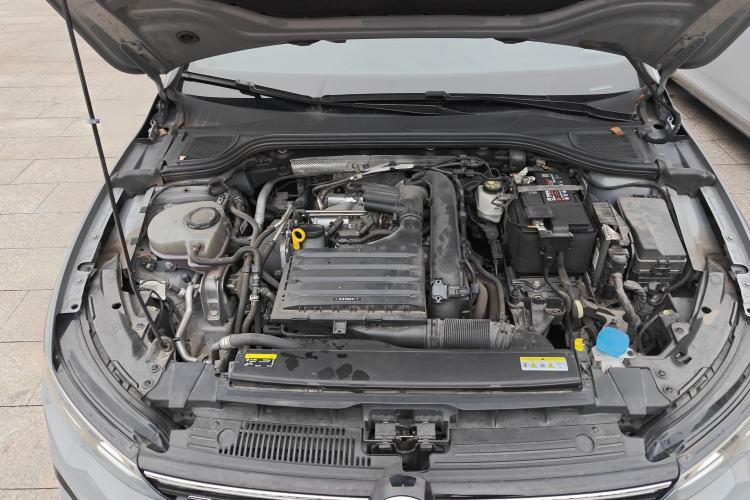 Used Volkswagen Golf 2023 280TSI DSG R-Line Lite Engine Bay
