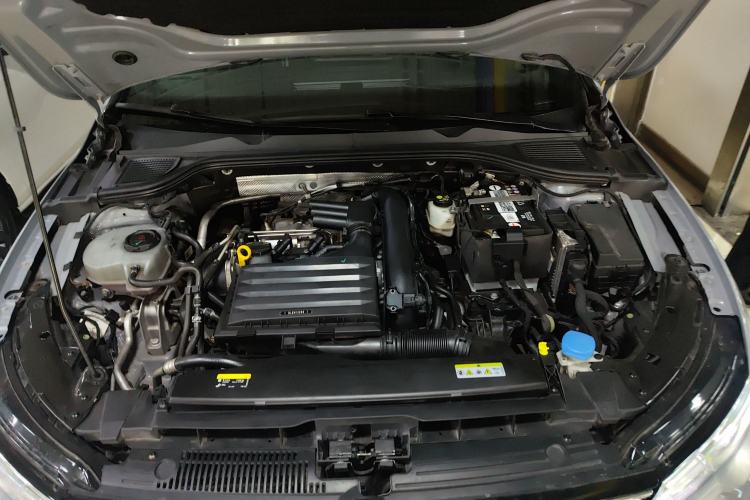 Used Volkswagen Golf 2023 Facelift 280TSI DSG R-Line Lite Engine Bay