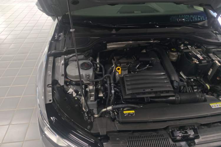 Used Volkswagen Golf 2023 Facelift 280TSI DSG Pro Engine Bay Right