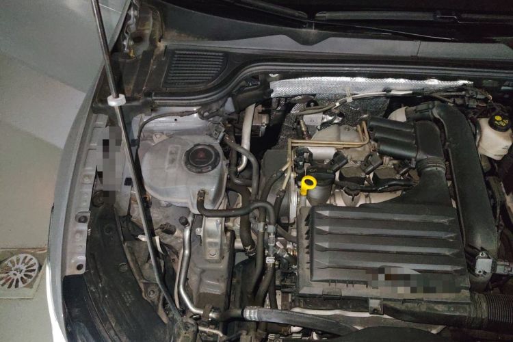 Used Volkswagen Golf 2023 280TSI DSG Pro Engine Bay Right