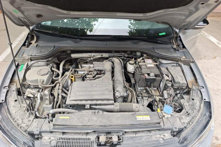 Used Volkswagen Golf 2023 280TSI DSG R-Line Lite Engine Bay