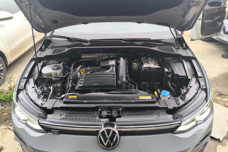 Used Volkswagen Golf 2023 280TSI DSG R-Line Lite Engine Bay