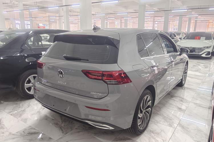 Used Volkswagen Golf 2023 Facelift 280TSI DSG Pro Exterior 3
