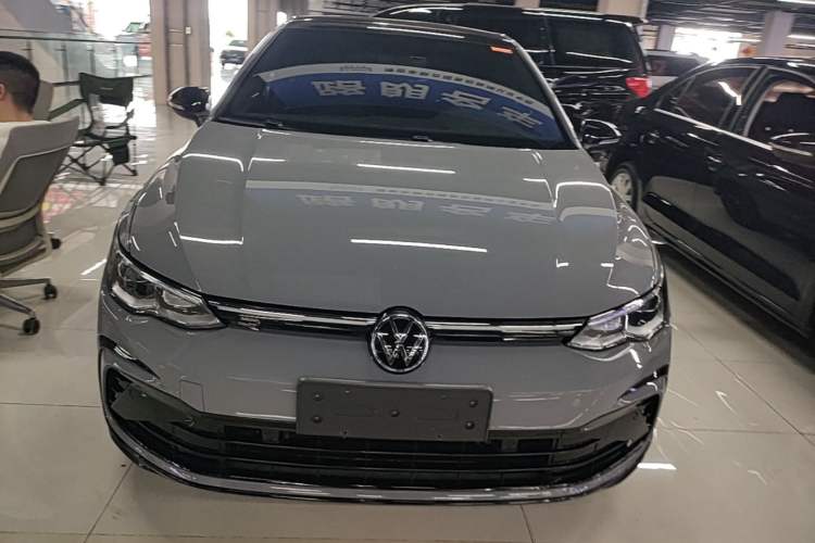 Used Volkswagen Golf 2023 Facelift 280TSI DSG R-Line Lite Front