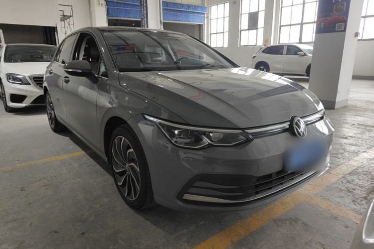 Used Volkswagen Golf 2023 280TSI DSG Pro Front Right 45 Deg