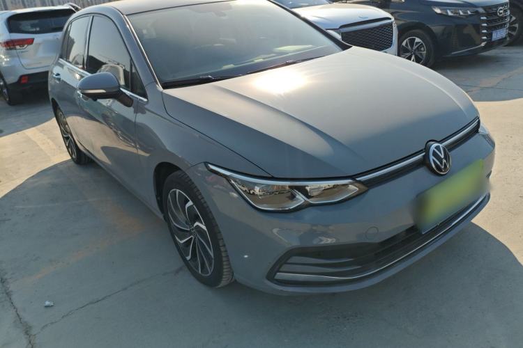 Used Volkswagen Golf 2023 280TSI DSG Pro Front Right 45 Deg