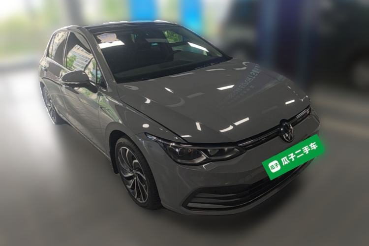 Used Volkswagen Golf 2023 Facelift 280TSI DSG Pro Front Right 45 Deg