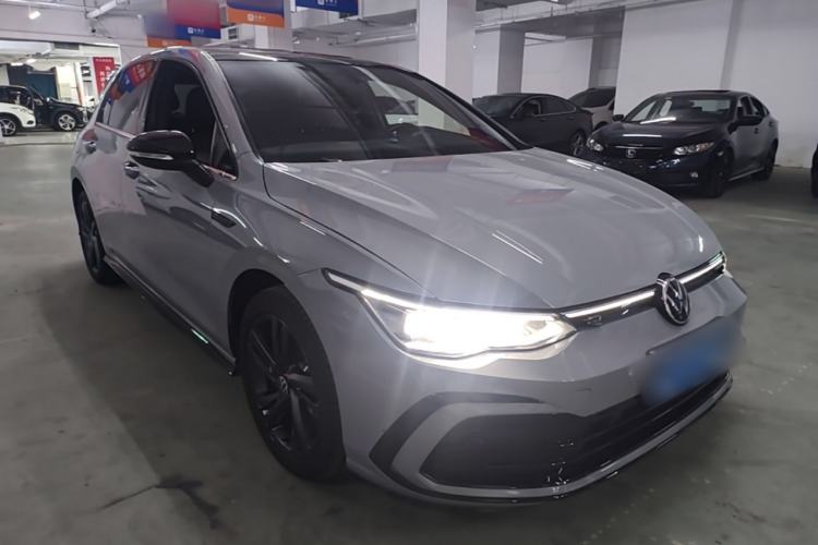 Used Volkswagen Golf 2023 Facelift 280TSI DSG R-Line Lite Front Right 45 Deg