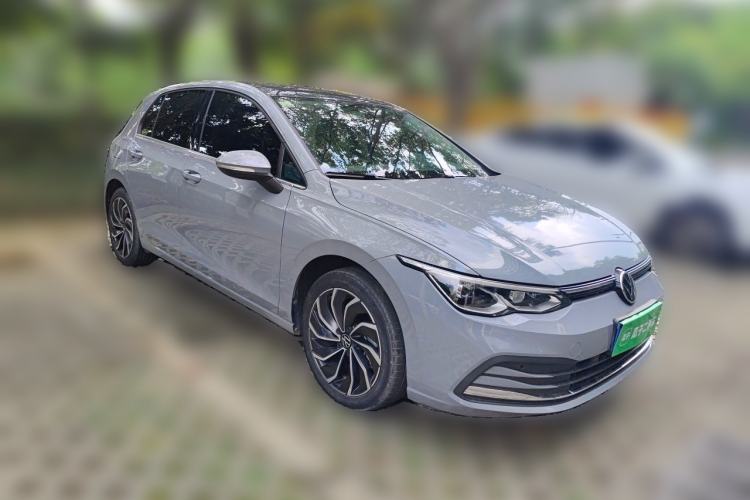 Used Volkswagen Golf 2023 280TSI DSG Pro Front Right 45 Deg