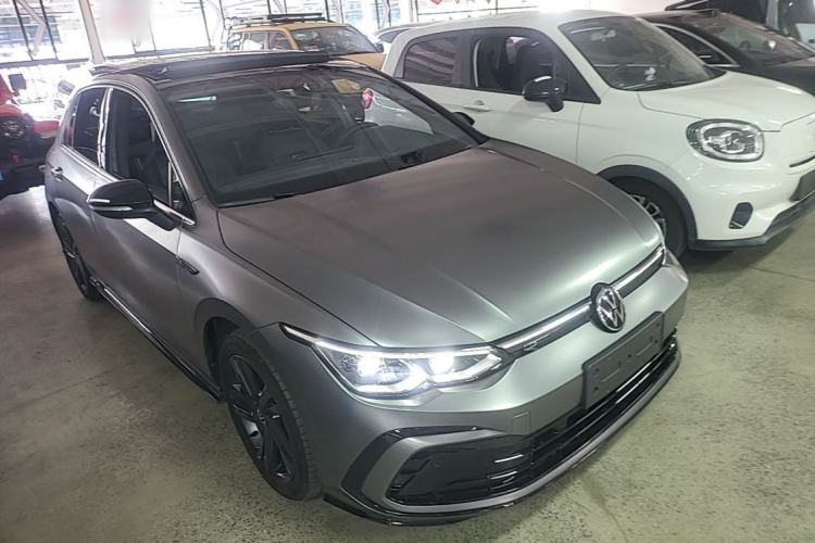 Used Volkswagen Golf 2023 Facelift 280TSI DSG R-Line Front Right 45 Deg