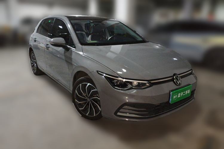 Used Volkswagen Golf 2023 Facelift 280TSI DSG Pro Front Right 45 Deg