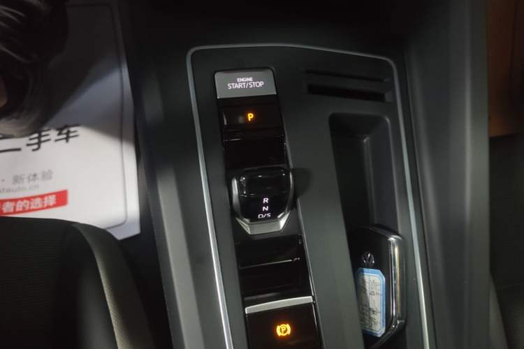 Used Volkswagen Golf 2023 Facelift 280TSI DSG Pro Gear Lever