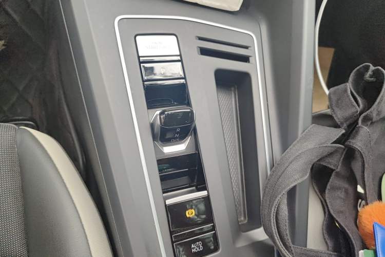 Used Volkswagen Golf 2023 280TSI DSG Pro Gear Lever