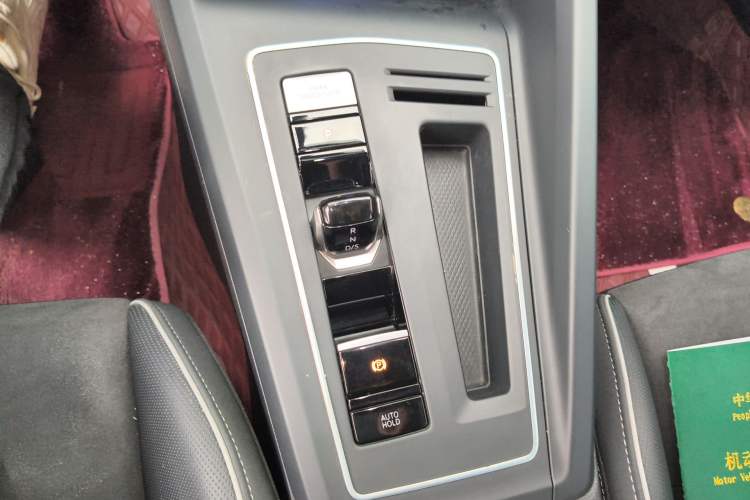 Used Volkswagen Golf 2023 280TSI DSG R-Line Lite Gear Lever