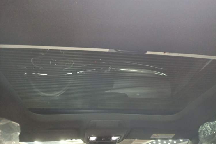 Used Volkswagen Golf 2023 Facelift 280TSI DSG R-Line Headliner