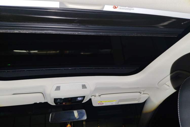 Used Volkswagen Golf 2023 280TSI DSG Pro Headliner