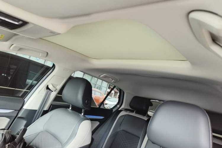 Used Volkswagen Golf 2023 Facelift 280TSI DSG Pro Headliner