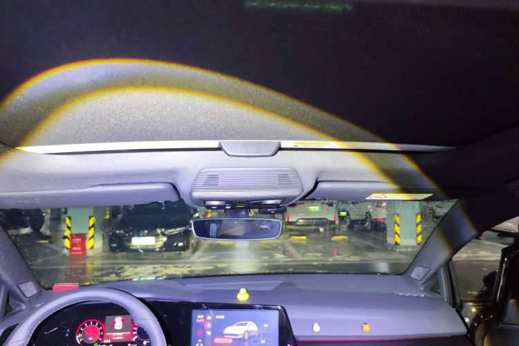 Used Volkswagen Golf 2023 Facelift 280TSI DSG R-Line Lite Headliner