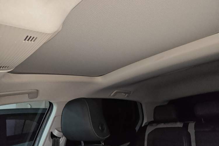 Used Volkswagen Golf 2023 Facelift 280TSI DSG Pro Headliner
