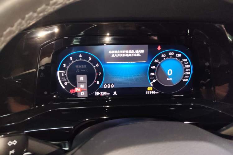 Used Volkswagen Golf 2023 Facelift 280TSI DSG R-Line Instrument Cluster