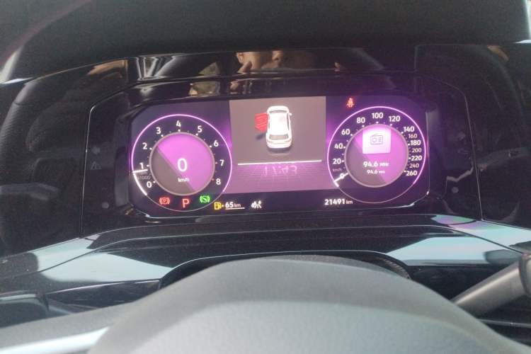 Used Volkswagen Golf 2023 280TSI DSG R-Line 20th Anniversary Edition Instrument Cluster