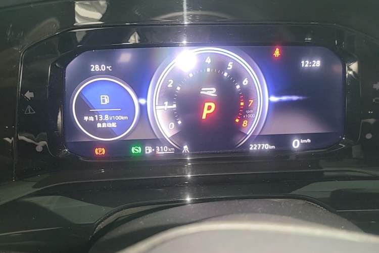 Used Volkswagen Golf 2023 Facelift 280TSI DSG R-Line Instrument Cluster