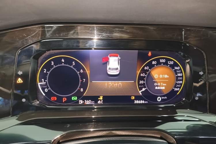 Used Volkswagen Golf 2023 Facelift 280TSI DSG R-Line Lite Instrument Cluster