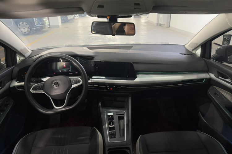 Used Volkswagen Golf 2023 280TSI DSG Pro Interior 1