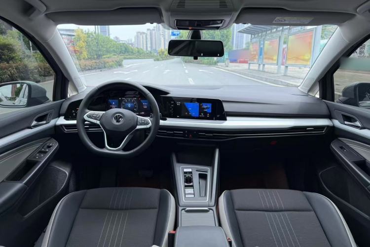Used Volkswagen Golf 2023 280TSI DSG Pro Interior 1
