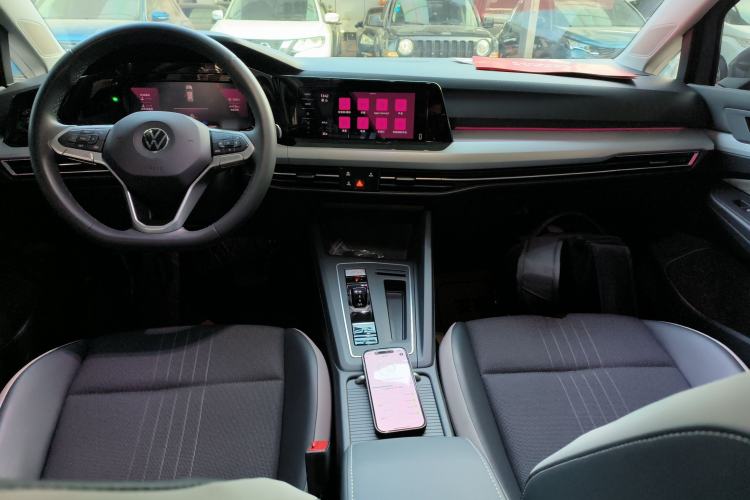 Used Volkswagen Golf 2023 Facelift 280TSI DSG Pro Interior 2