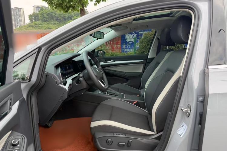 Used Volkswagen Golf 2023 280TSI DSG Pro Interior 2