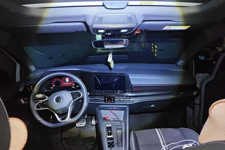 Used Volkswagen Golf 2023 280TSI DSG R-Line Lite Interior 2
