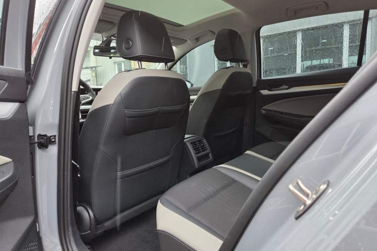 Used Volkswagen Golf 2023 280TSI DSG Pro Interior 3