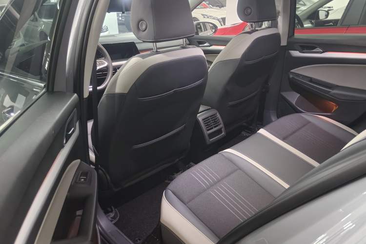 Used Volkswagen Golf 2023 Facelift 280TSI DSG Pro Interior 3